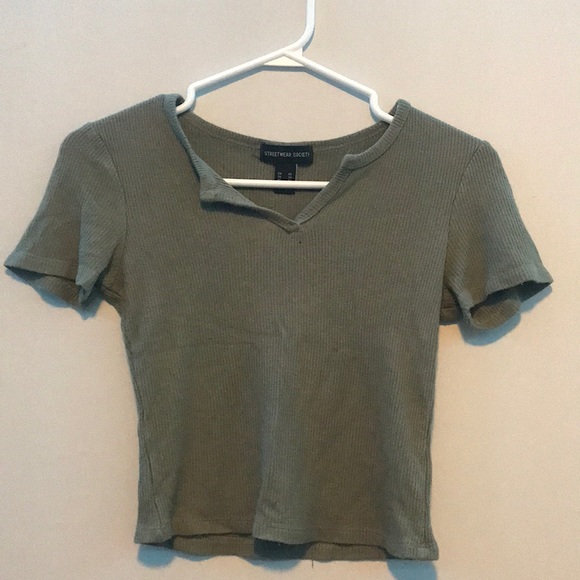 V-neckline t-shirt in the colour green - Picture 1 of 2